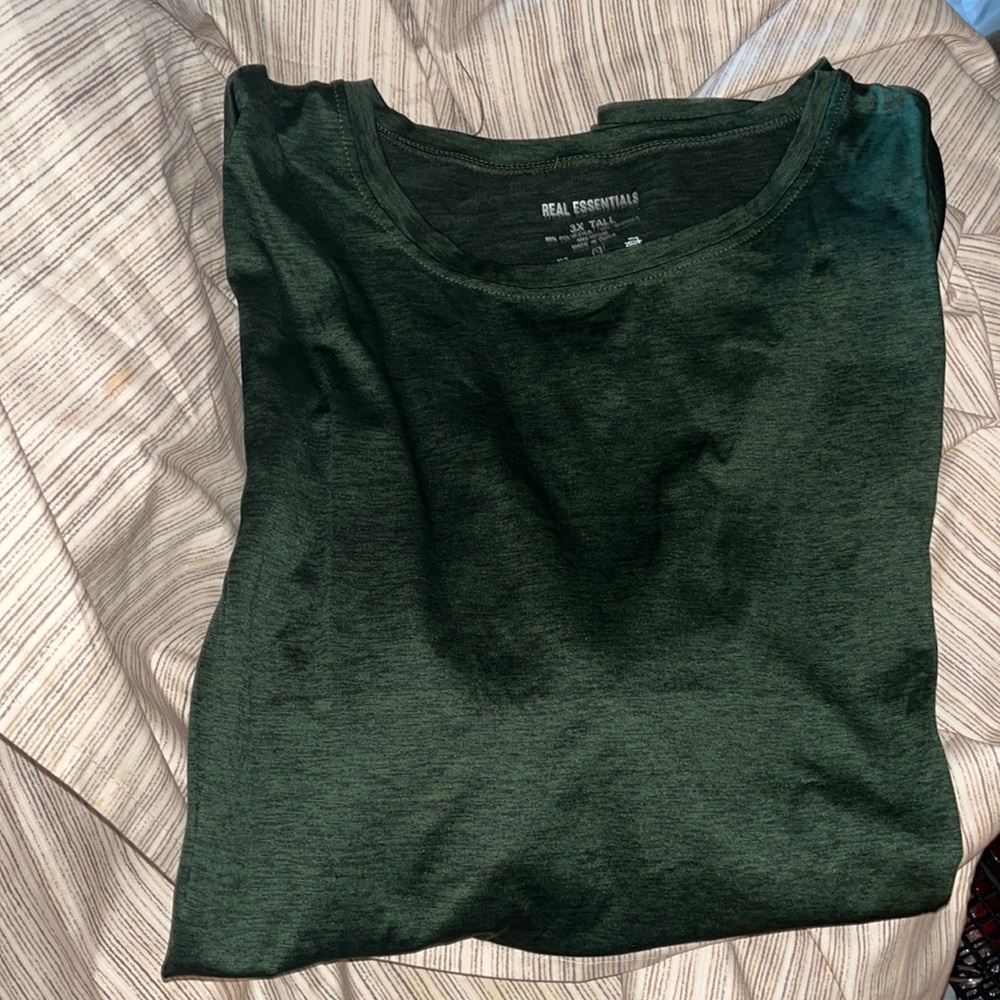 Real essentials 3x tall shirt